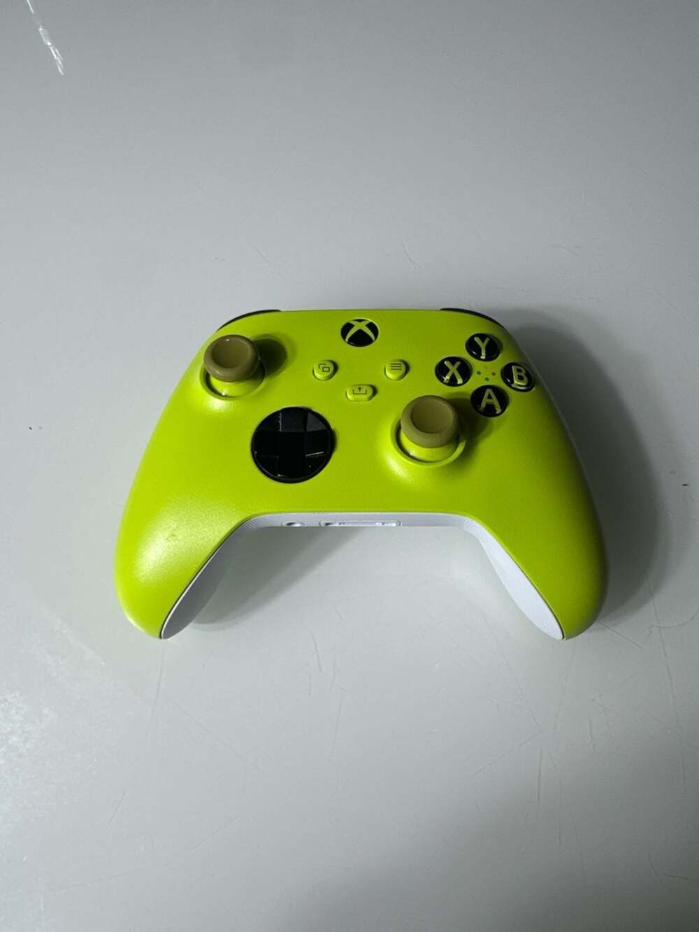 Microsoft Xbox Wireless Controller - Electric Volt